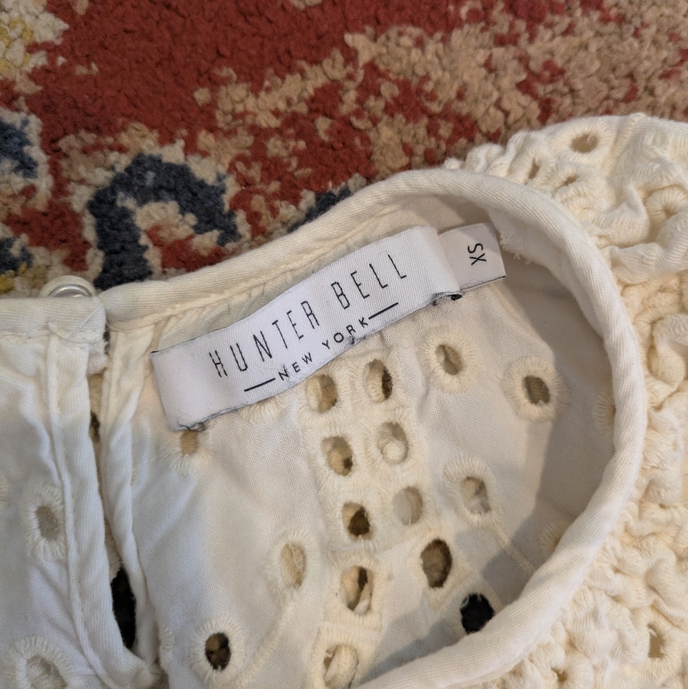 Elegant Cream Eyelet Lace Top - Picture 7 of 9